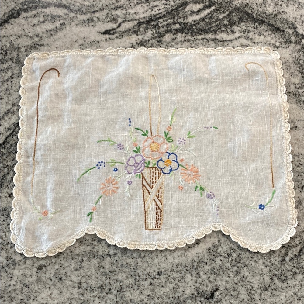 Embroidered GORGEOUS Vintage Floral Linen Doily!